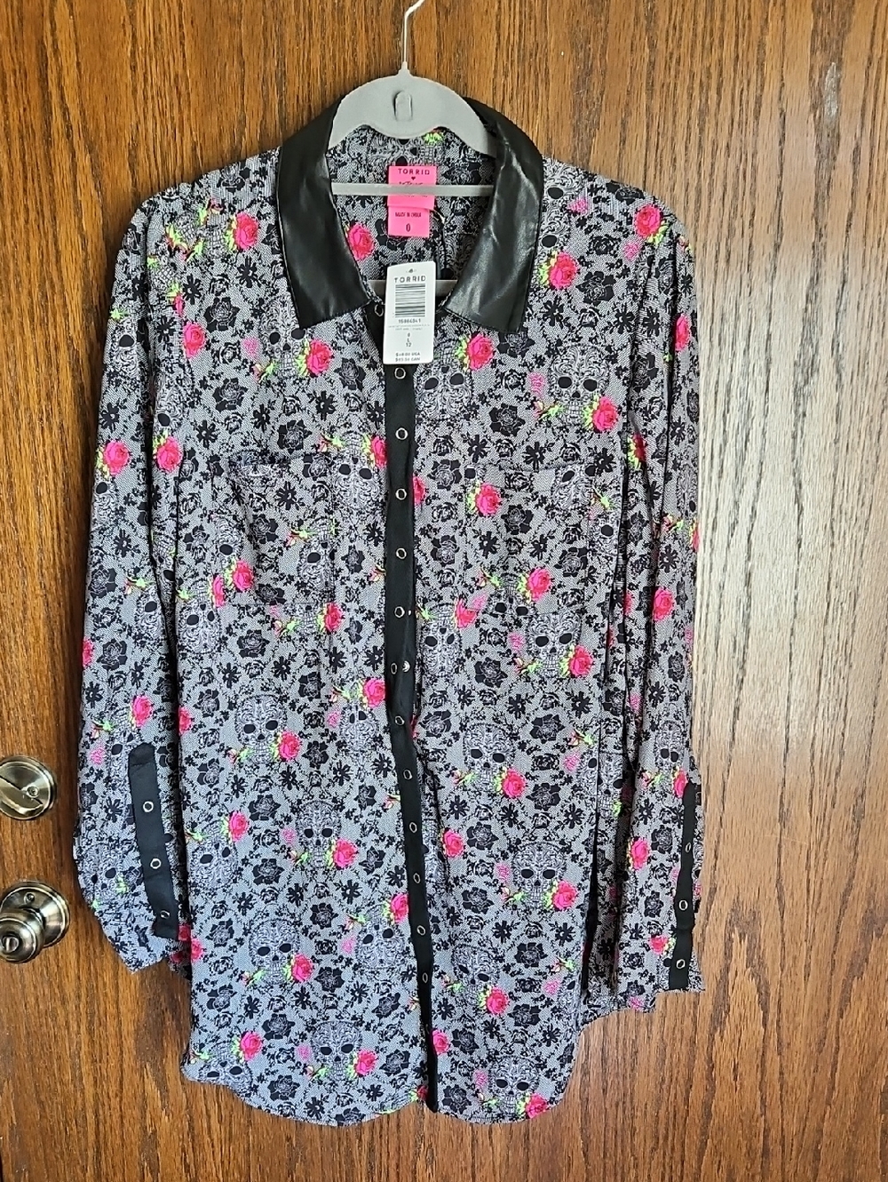 Betsey Johnson By torrid Black Button-Up Blouse with Pink Floral Skulls